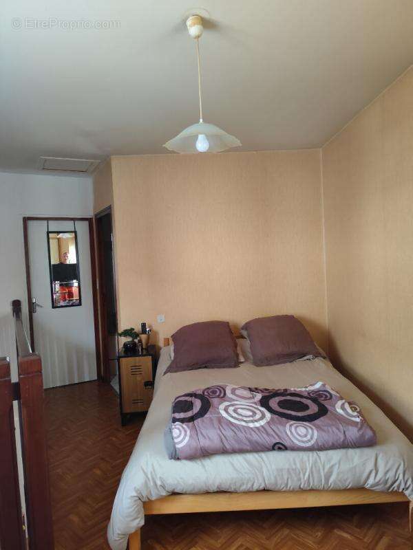 Appartement à DECAZEVILLE