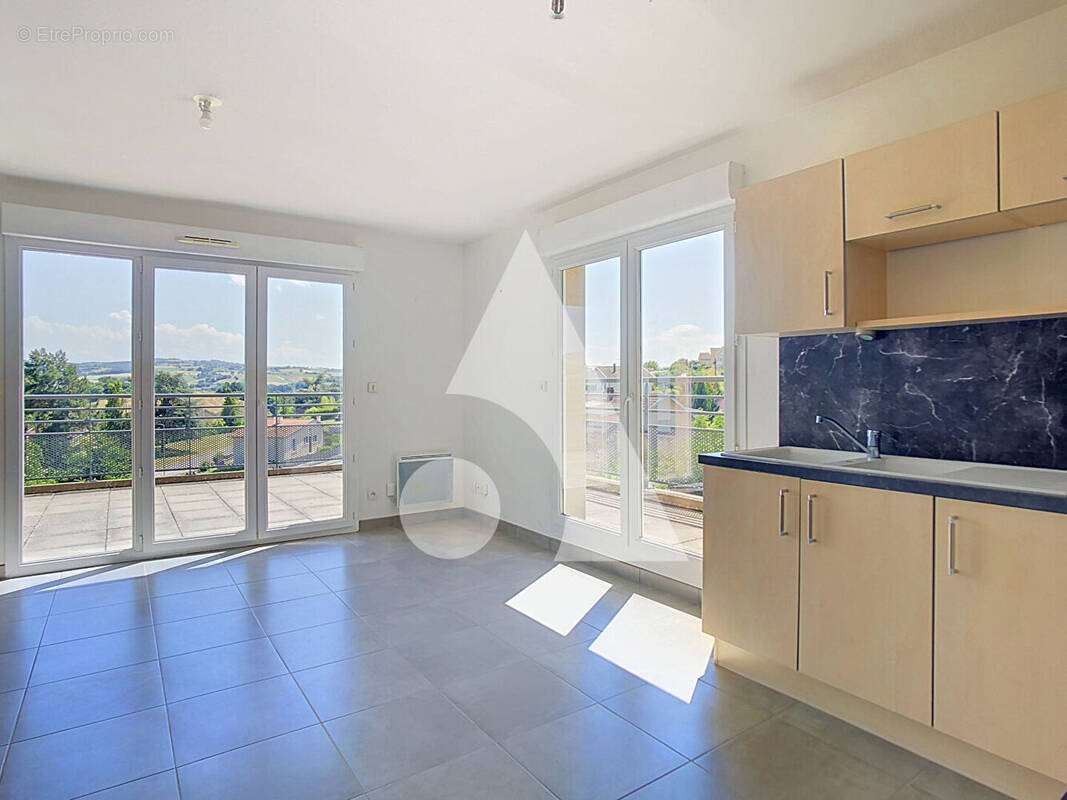 Appartement à SAINT-SYMPHORIEN-SUR-COISE