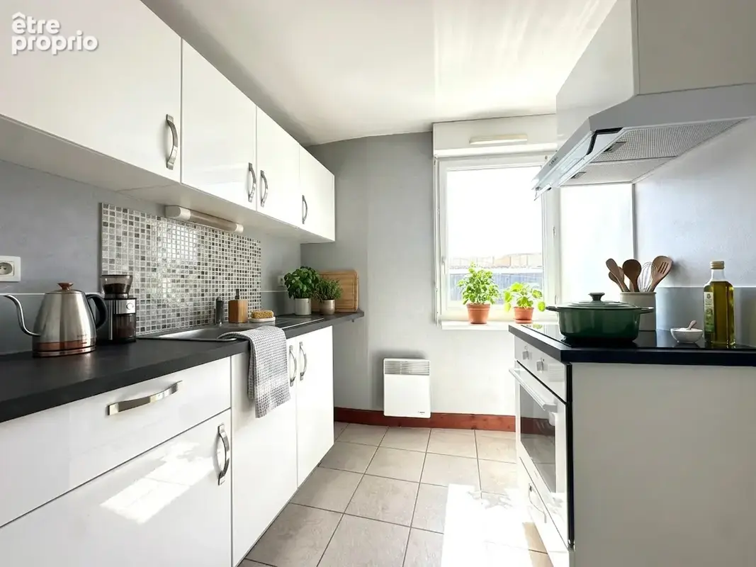 Beau t3 duplex hypercentre avec garage. - photo 2
