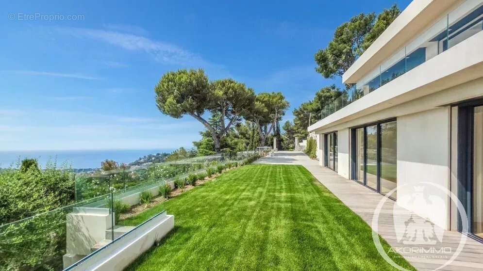 Maison à ROQUEBRUNE-CAP-MARTIN