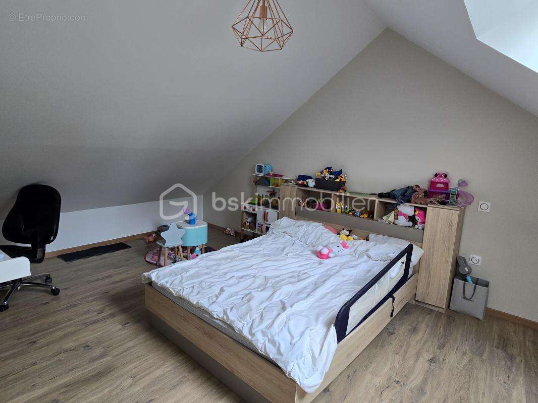 Pavillon contemporain de 2020 – 225 m² – 6 Chambres – DPE A – Saint-Martin-le-Nœud (60000) - photo 20