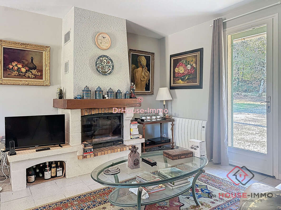 Maison 84 m² à La Chapelle-Gonaguet  - photo 9