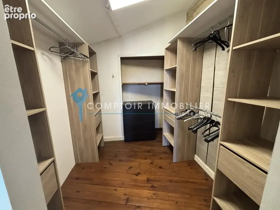 PERIPHERIE UZES : Maison de village avec 2 appartements - photo 10