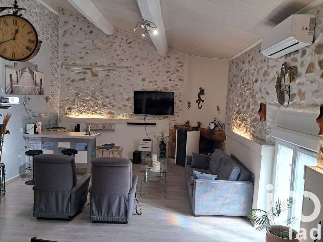 Photo 2 - Maison à SAINT-LAURENT-DE-LA-CABRERISSE
