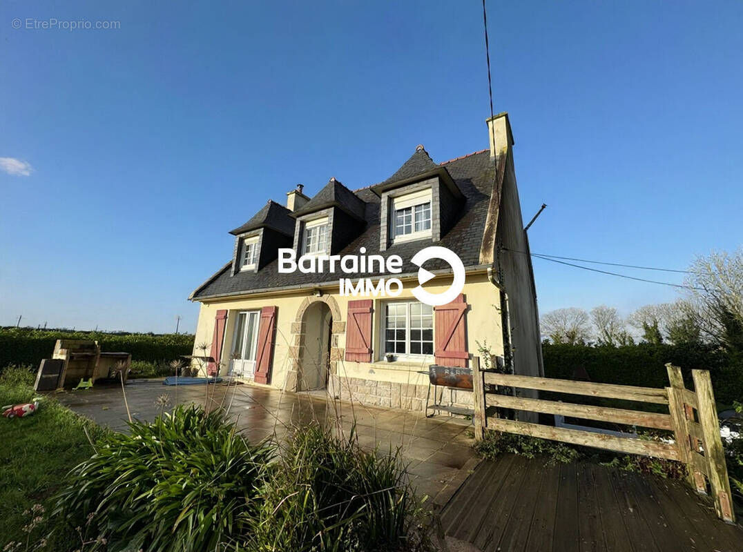 Maison à SAINT-THONAN