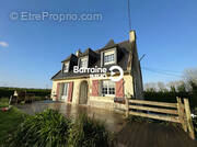 Maison à SAINT-THONAN