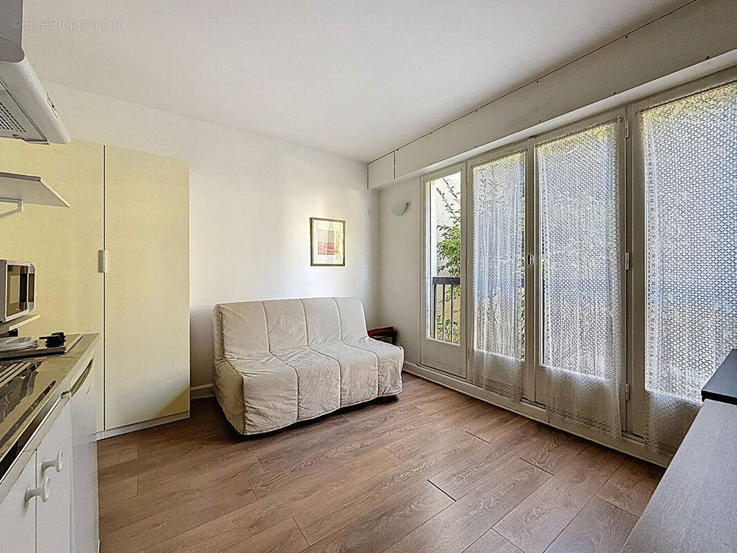 Appartement à LE PLESSIS-ROBINSON