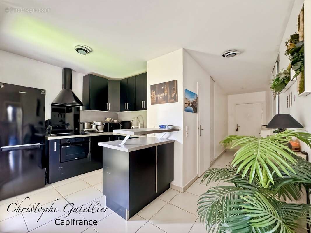  Appartement 4 pièces – 3 chambres - jardin - terrasse – double parking en sous-sol  - photo 7
