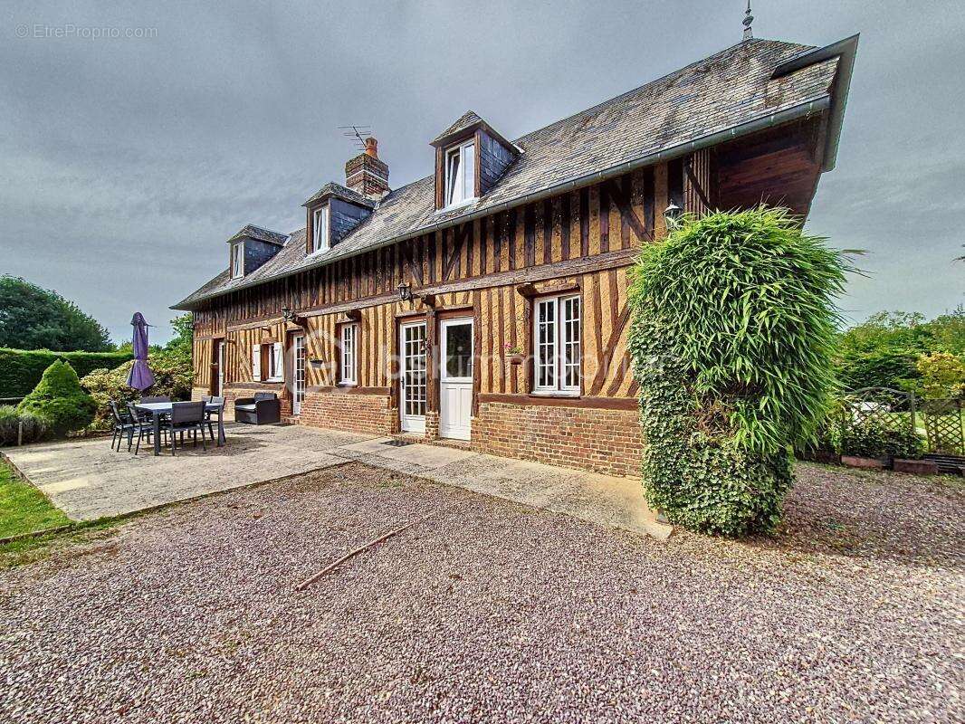 Maison à PONT-L'EVEQUE