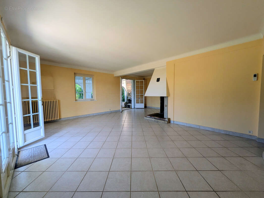 Maison 5 chambres proche Hôpital - photo 4