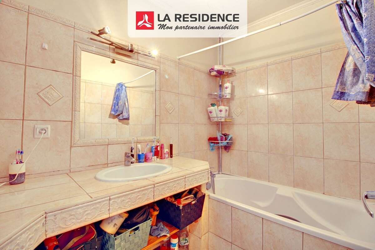 Appartement à LES MUREAUX