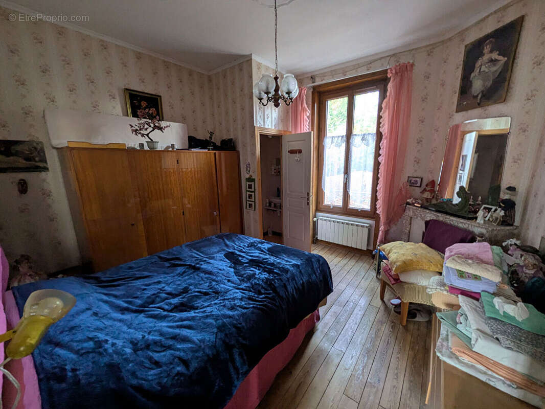 Maison à RIORGES