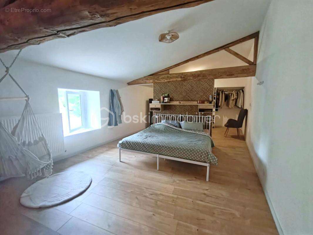 Maison à NOIRETABLE