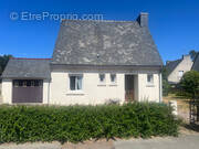 Maison à HENANBIHEN