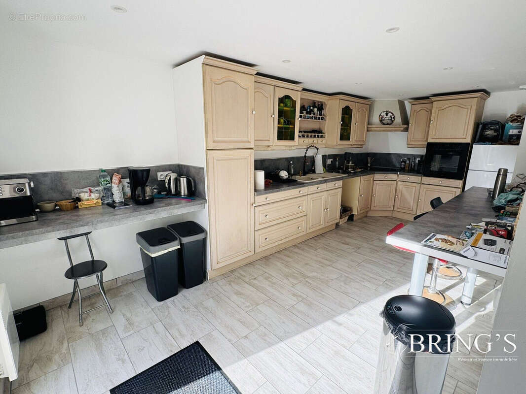 Maison 160 m² à Marolles-Les-Braults  - photo 4