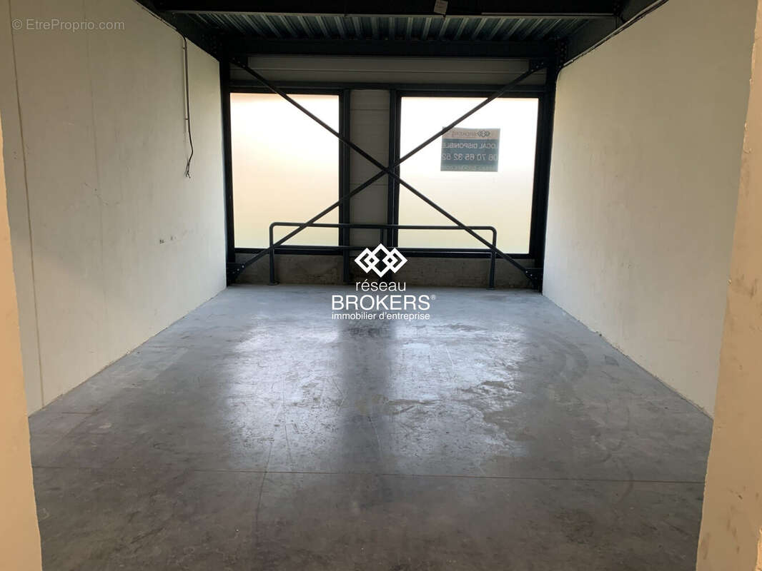 Commerce 412 m² à Voreppe  - photo 8