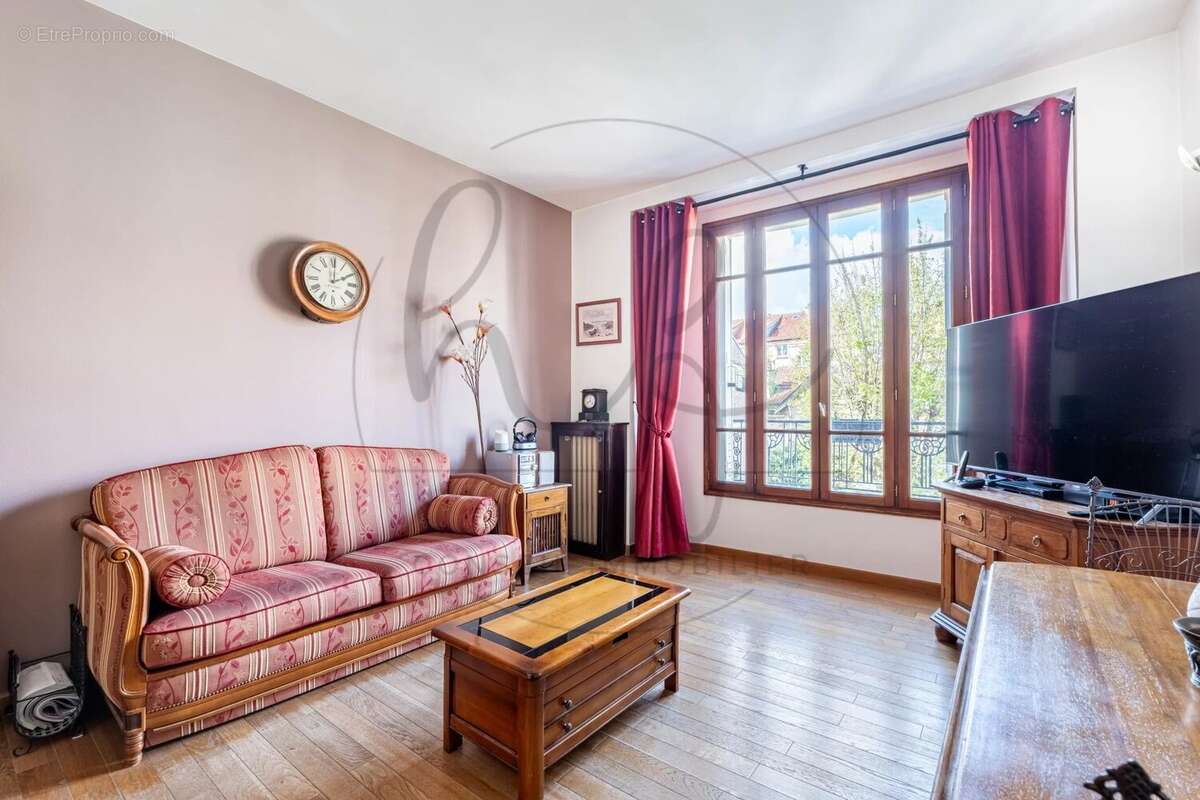 Appartement à ASNIERES-SUR-SEINE