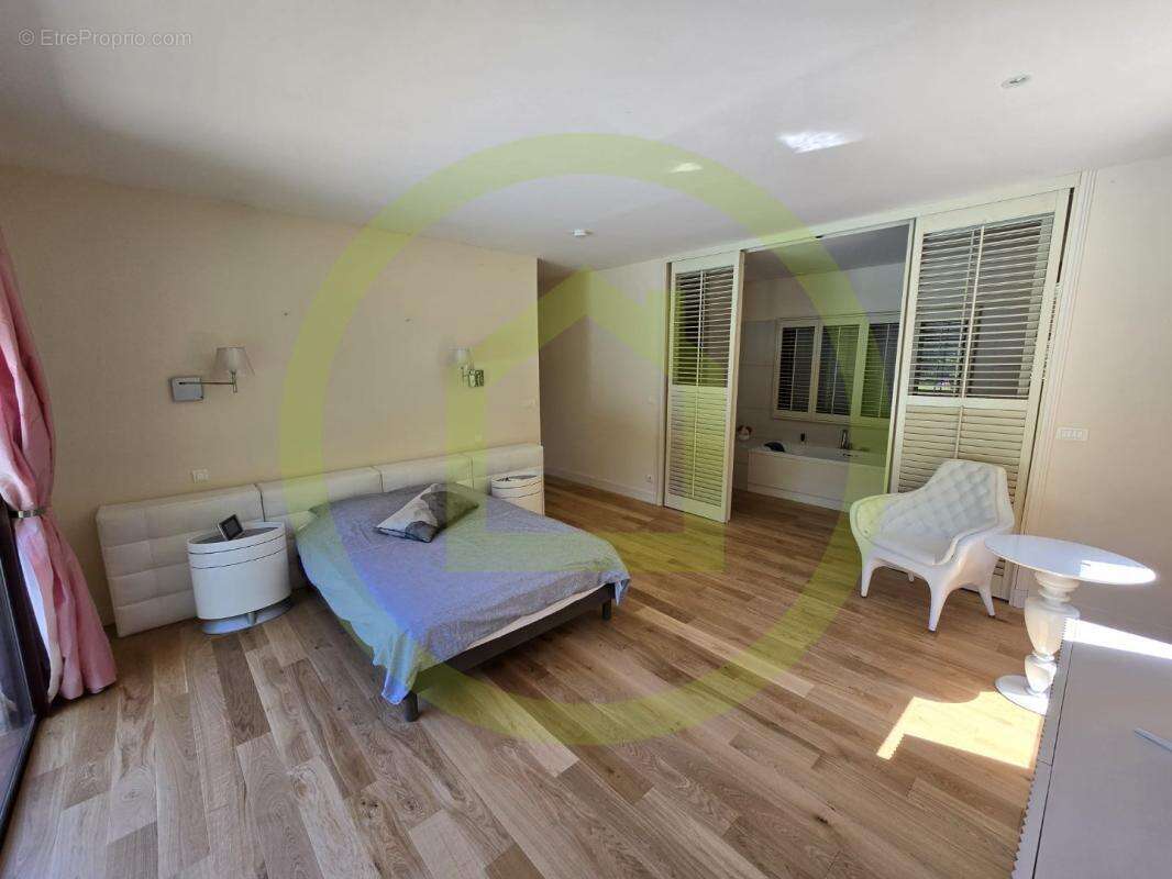 Maison à SAINT-DENIS-EN-VAL