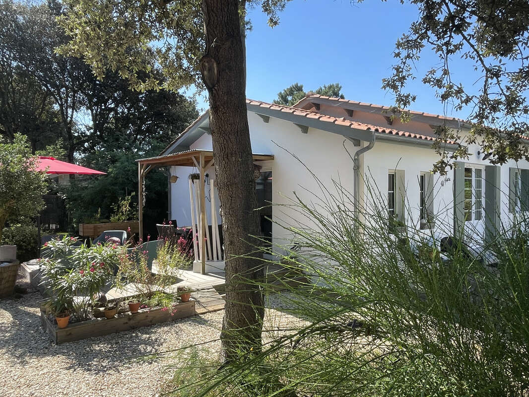 Maison rénovée à deux pas de l'océan - 87 m2 - photo 2