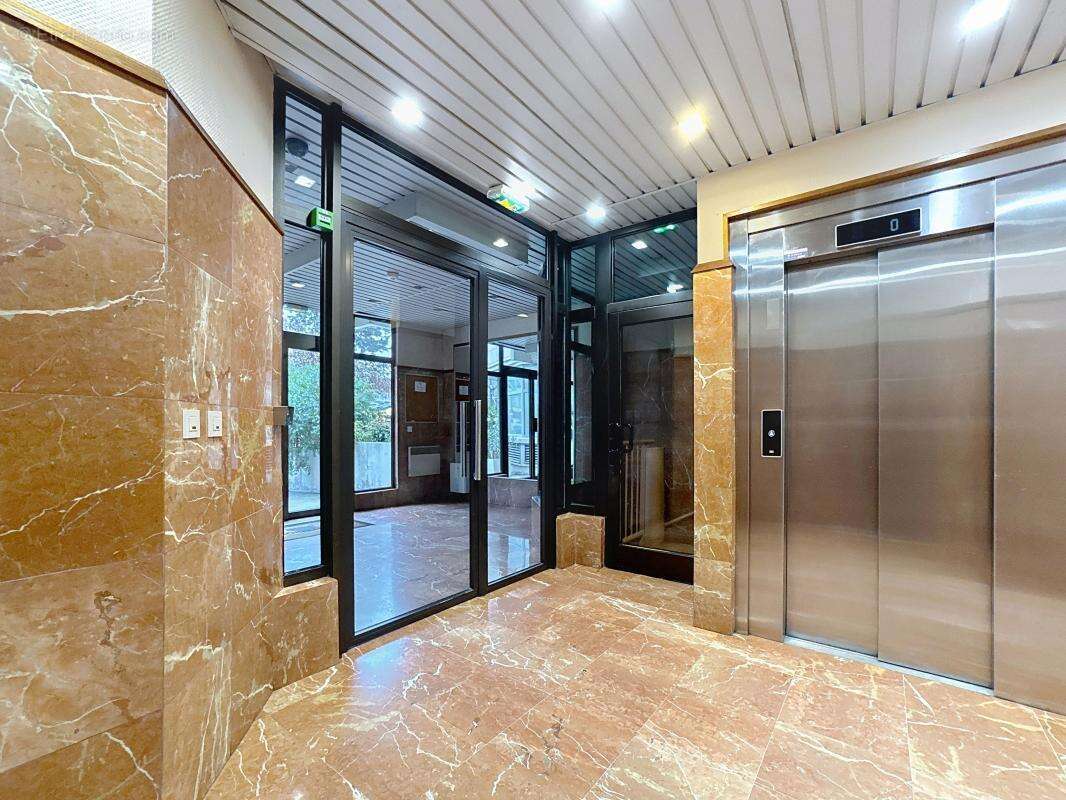 Appartement à PARIS-5E