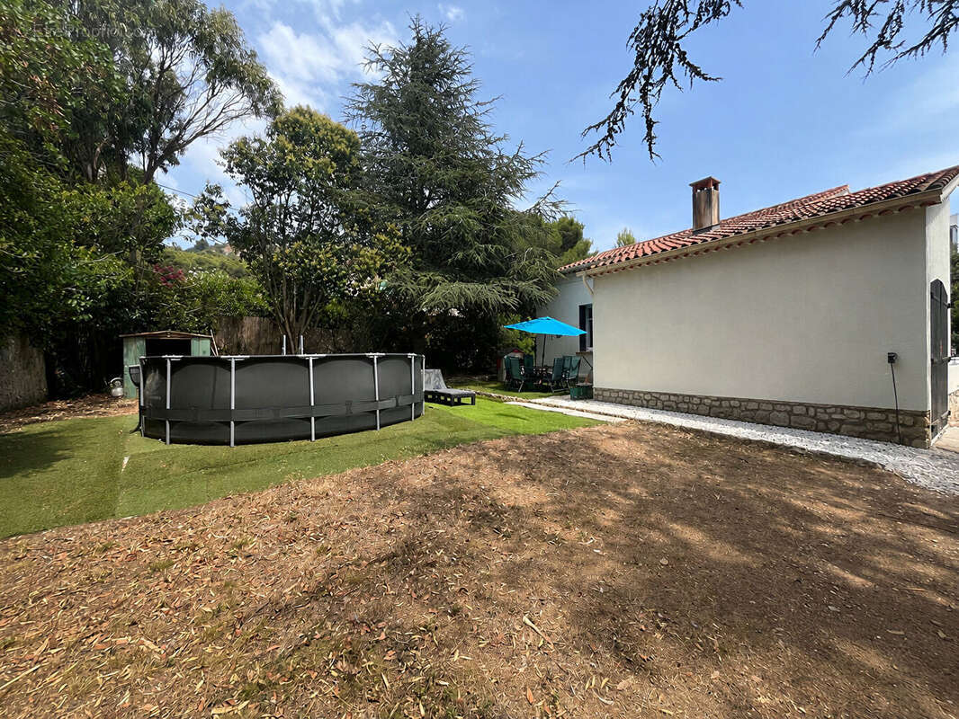 Maison 66 m² à Six-Fours-Les-Plages  - photo 2