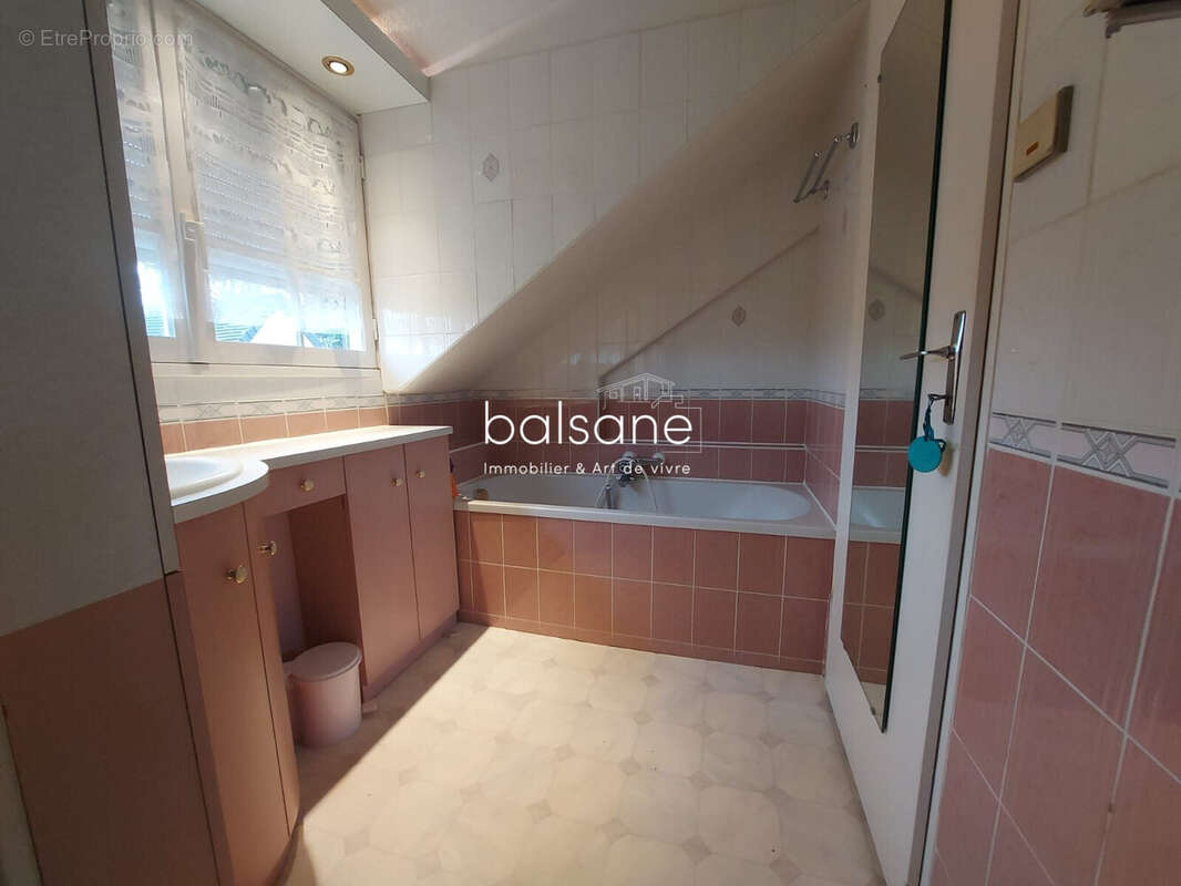 Maison à VOISCREVILLE