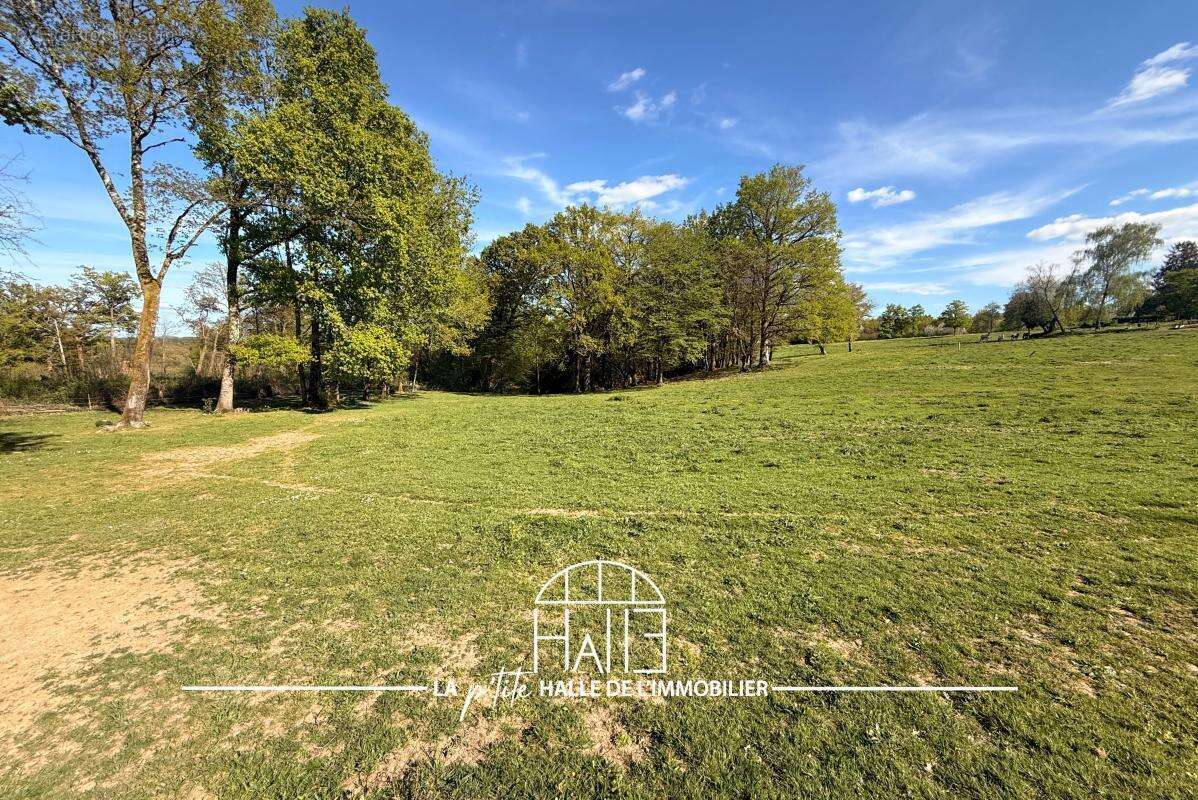 Terrain à SAINT-JUST-LE-MARTEL