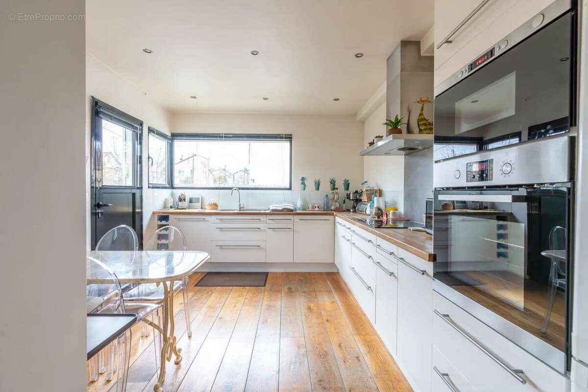 Maison à LE PERREUX-SUR-MARNE