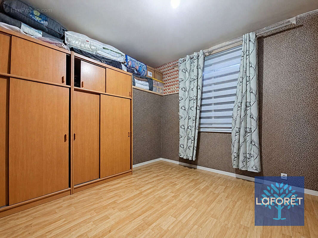 À découvrir sans tarder ! Maison de plain-pied au calme avec grand terrain de 4 250 m² - photo 8