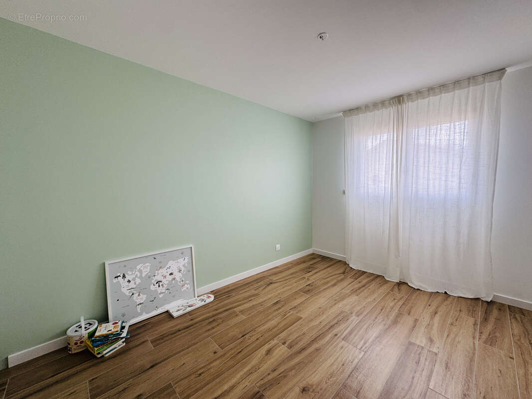 Maison contemporaine de plain-pied   117 m2   4 chambres   Vue dégagée - photo 10