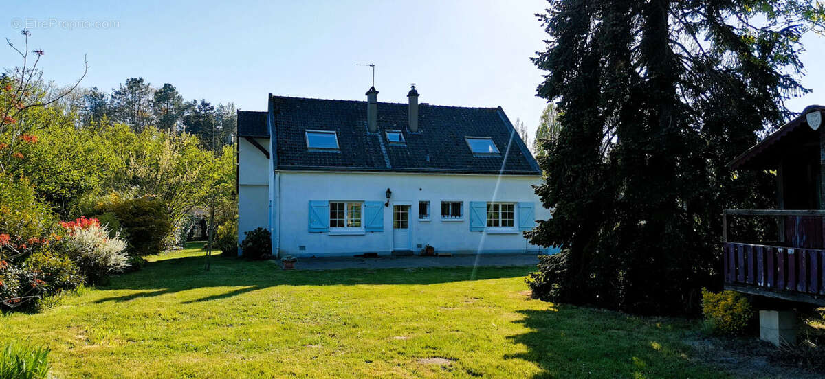 Maison à TRAINOU