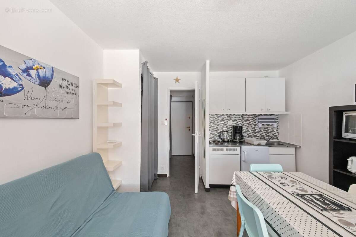 Appartement à SAINT-CYR-SUR-MER
