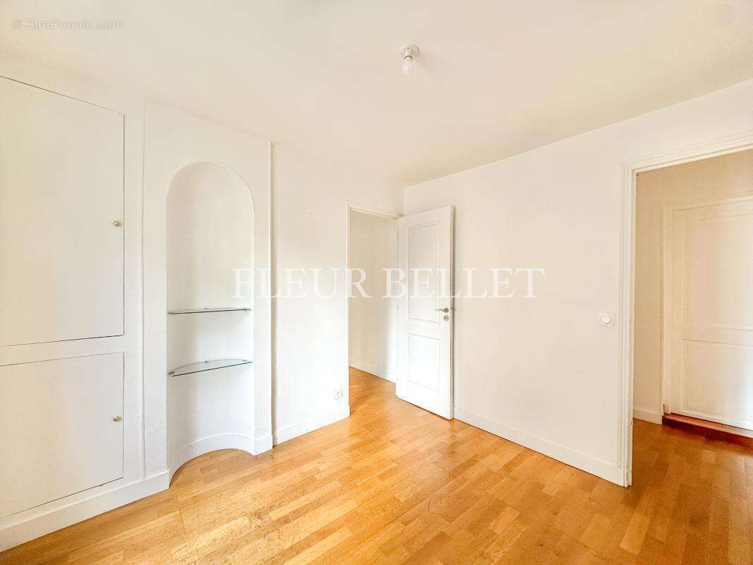 Appartement à PARIS-9E