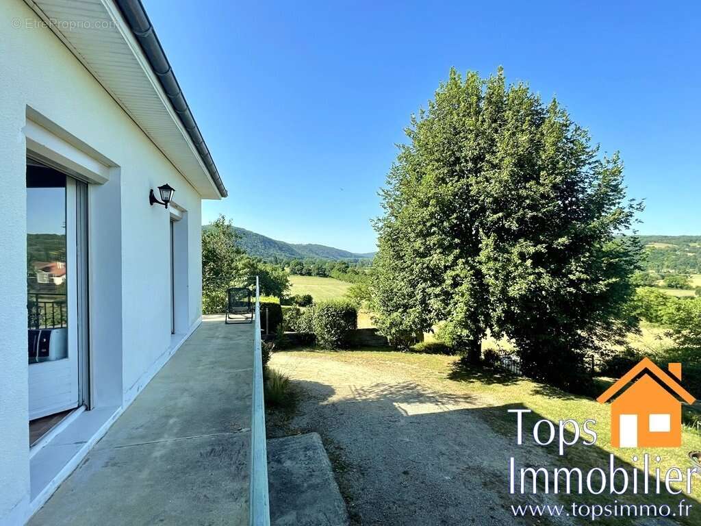 Maison à VILLEFRANCHE-DE-ROUERGUE