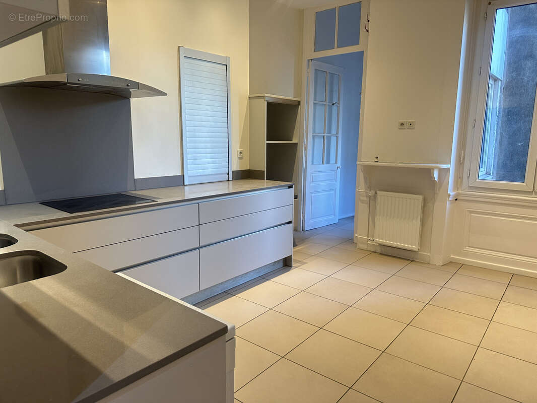 Appartement à SAINT-ETIENNE