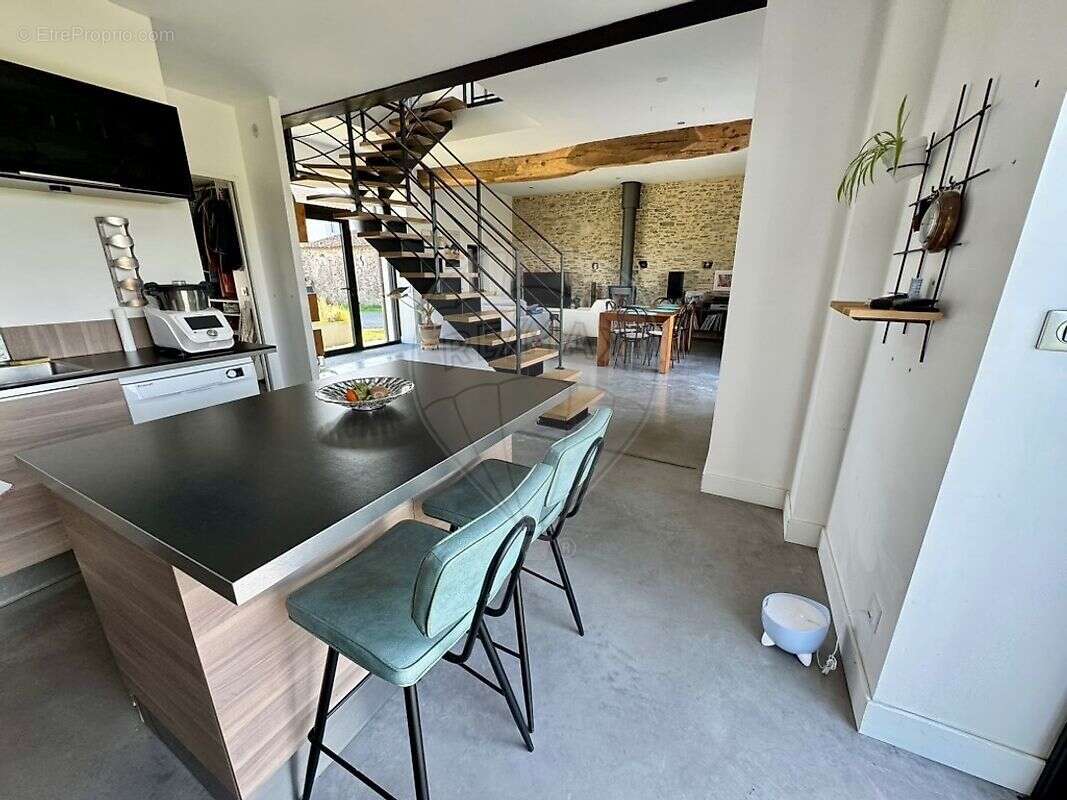 Maison à LE LOROUX-BOTTEREAU