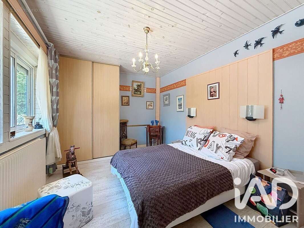 Maison 126 m² à Bussac-Foret  - photo 9