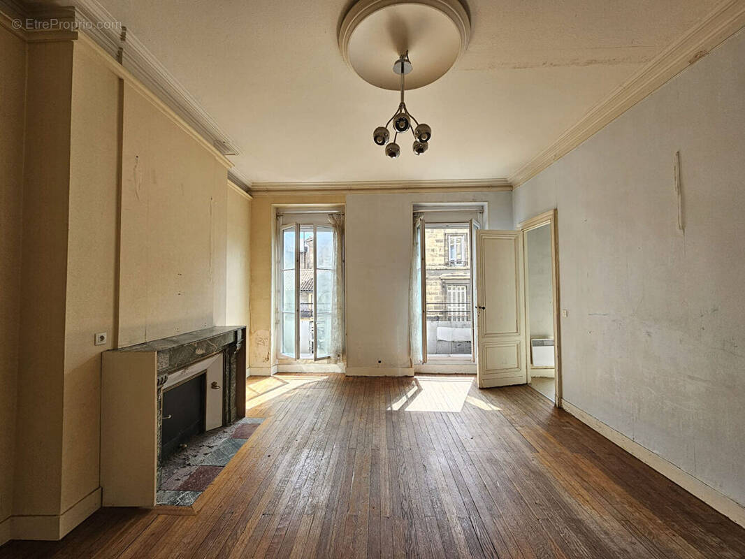 Appartement à BORDEAUX