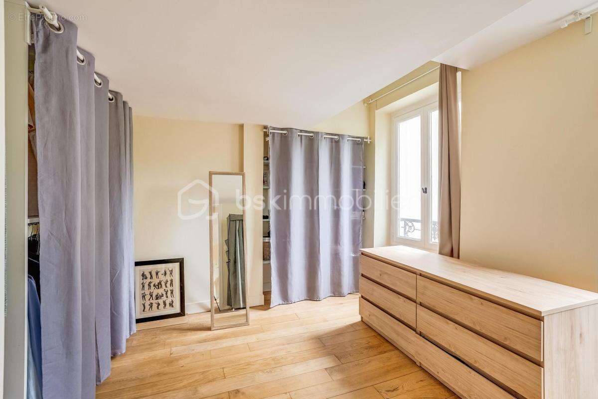 Appartement à PARIS-20E