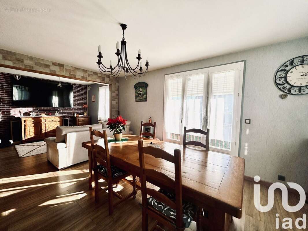 Photo 3 - Maison à BAZOCHES-LES-GALLERANDES