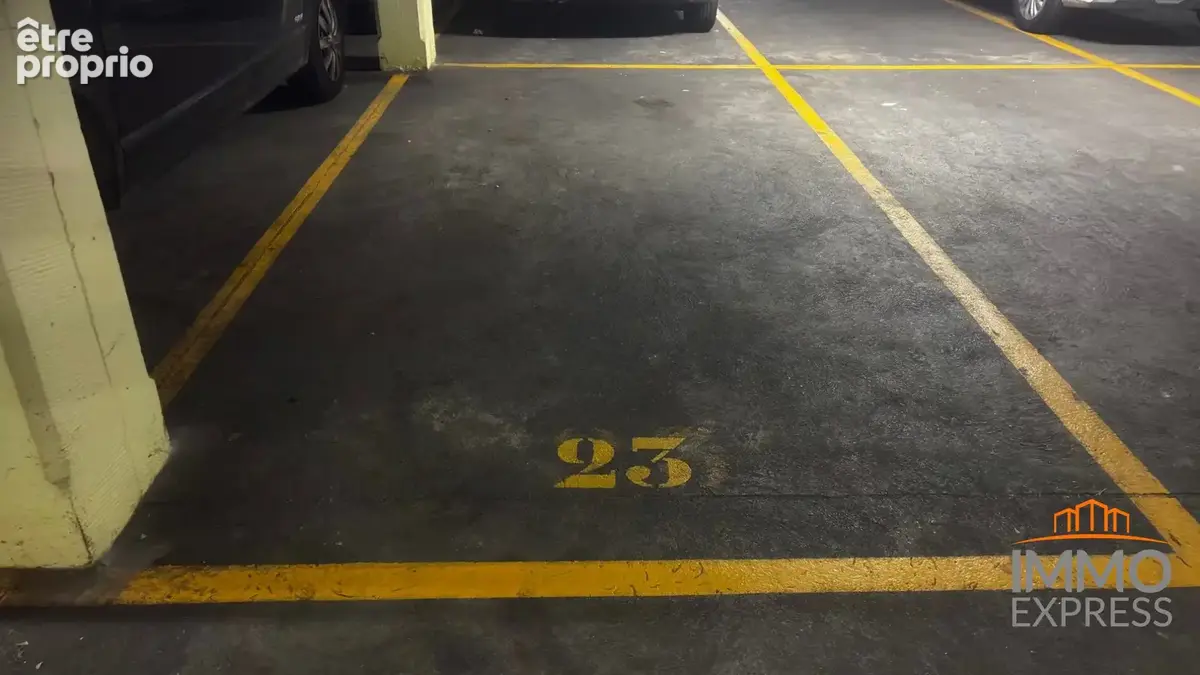 Parking à PARIS-13E