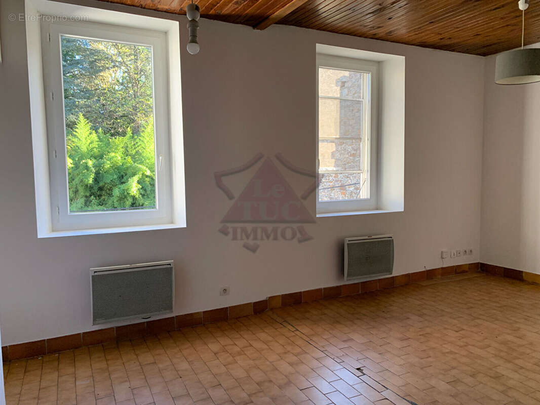 Appartement à BESSEGES