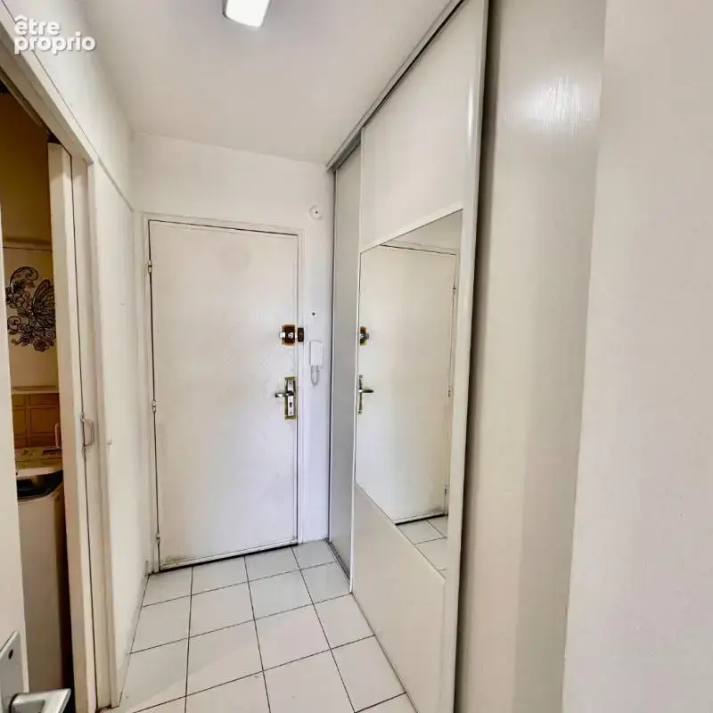 Bandol - proximite centre ville et commerces - studio 24 m² - parking privatif - photo 9
