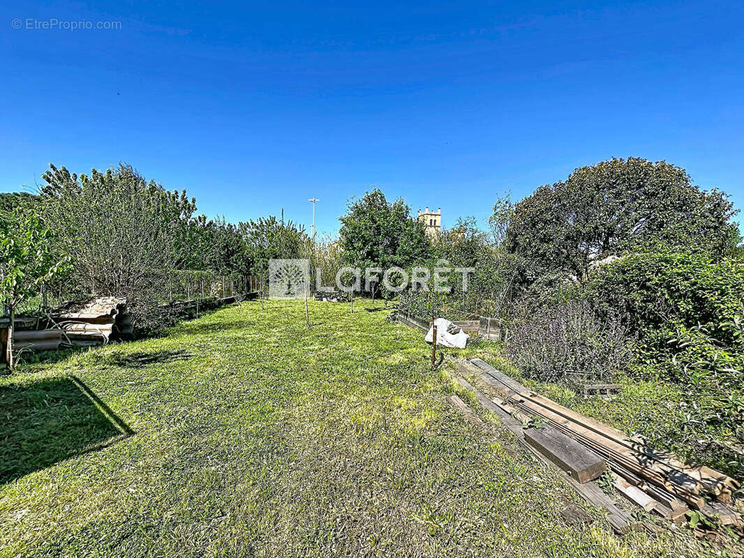 Maison à SAINT-GENIS-DES-FONTAINES