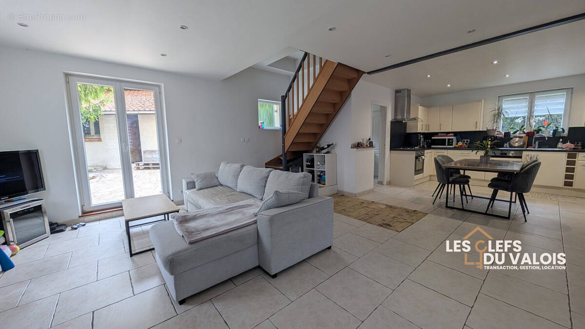 Maison à CREPY-EN-VALOIS