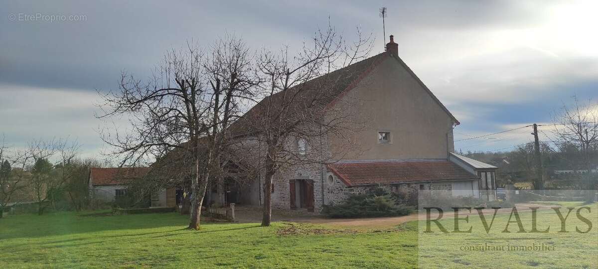 Maison à AUTUN