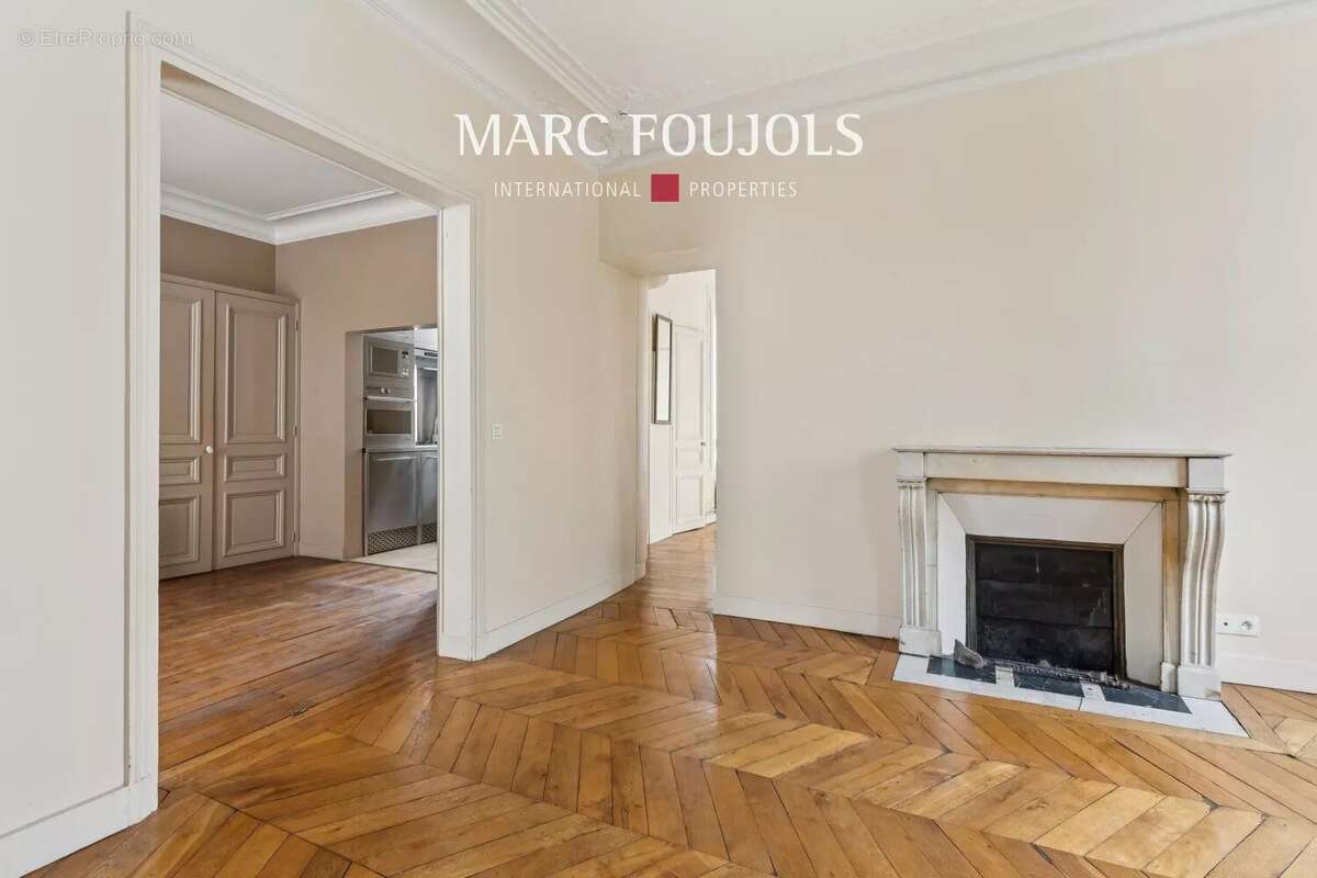 Appartement à PARIS-6E