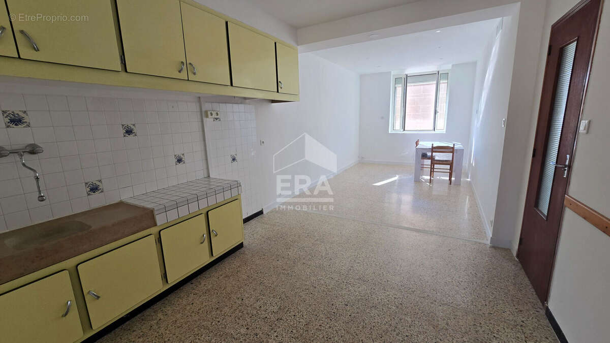 Appartement à PORT-DE-BOUC