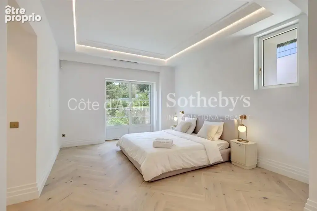 Cap d’Antibes La Garoupe, villa Art Déco avec rooftop de 150 m² et piscine - photo 7