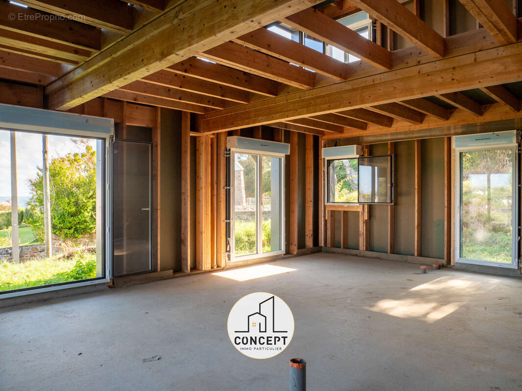 Maison à PLOUGASNOU